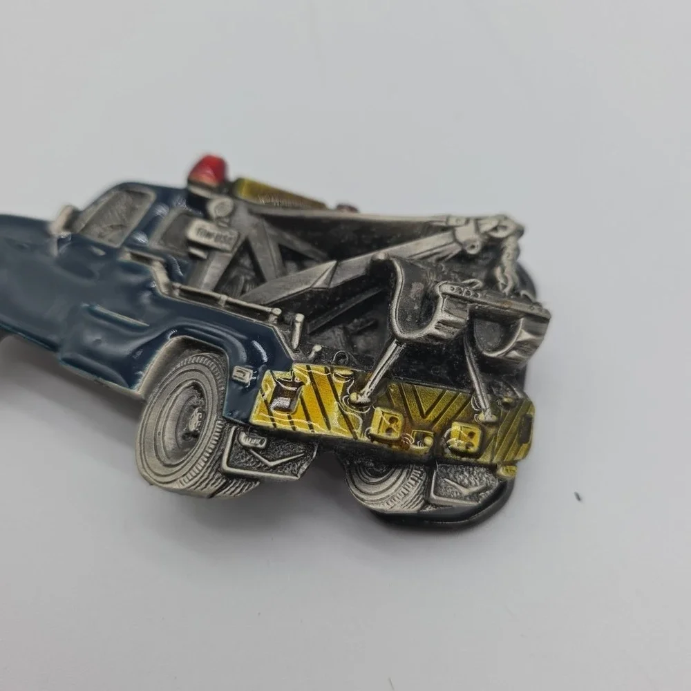 Vintage Rare BLUE 1980 Tow Truck Belt Buckle Made In USA #235 Great‎ American